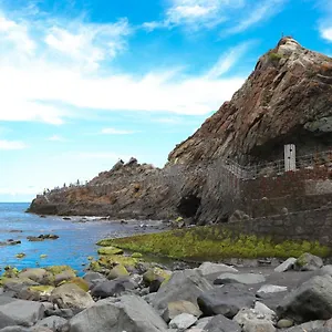 https://ventana-al-roque-apartamento-con-vistas-al-mar.tenerifehoteles.net
